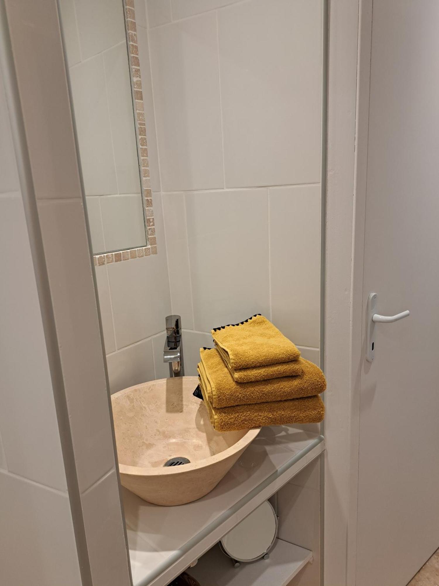 La Maison De Gisele Bed & Breakfast Saint-Victor-des-Oules ห้อง รูปภาพ